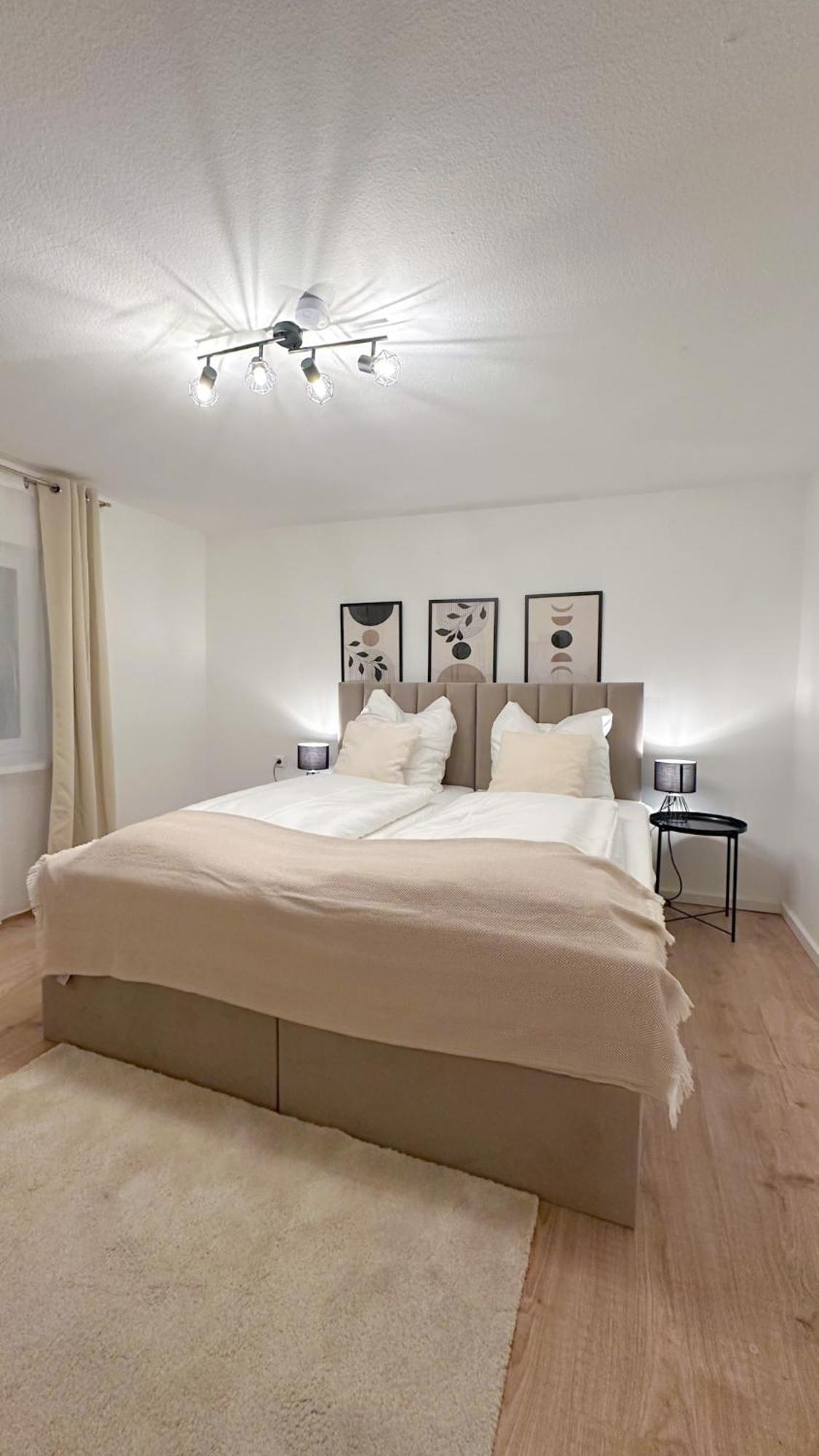 Malu Rooms - Ruhige Lage, Erdgeschoss, Smarttv, Netflix, 24H Checkin, لودفيغسبرغ المظهر الخارجي الصورة