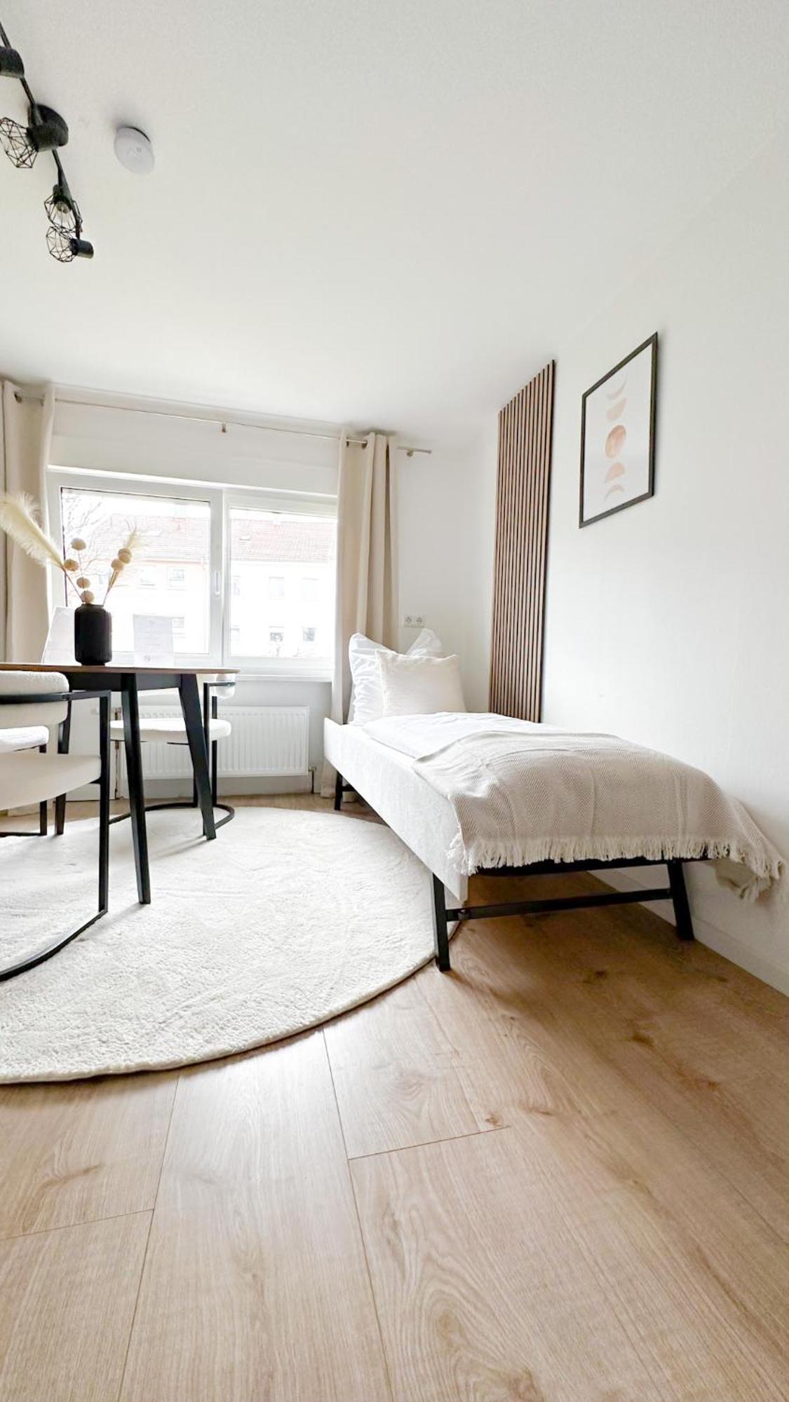 Malu Rooms - Ruhige Lage, Erdgeschoss, Smarttv, Netflix, 24H Checkin, لودفيغسبرغ المظهر الخارجي الصورة